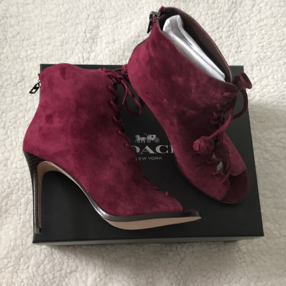 BRAND NEW COACH Lena Lux Suede Peep toe heels sz8